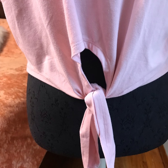 NWOT Pink Floral Embroidered Top - Picture 10 of 12